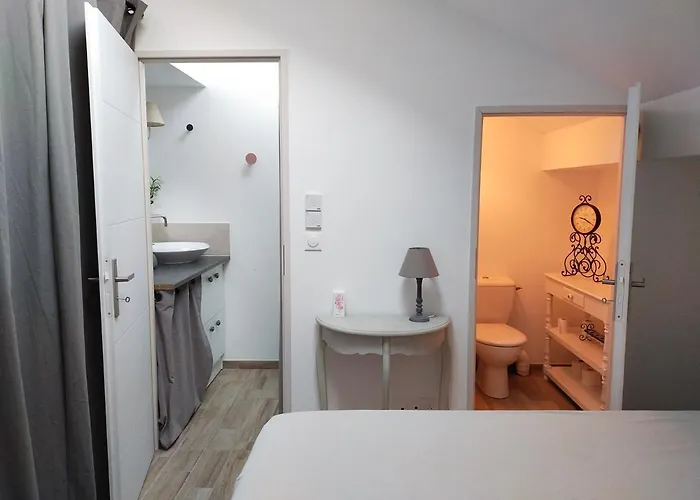 T2 De Standing Pres Du Port, Avec Terrasse Et Clim * La Ciotat